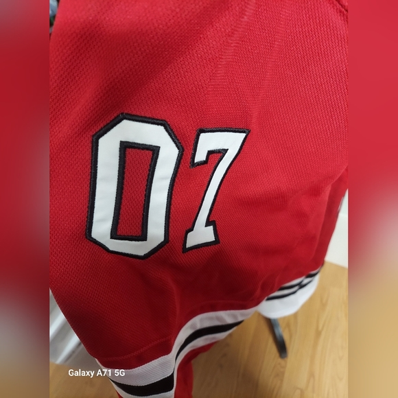 Large Pearl Jam Black Hawks Hockey Jersey - Picture 4 of 5